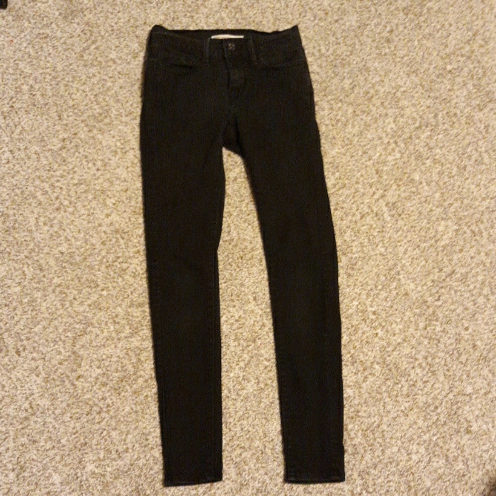 Black Levi's Jeans
